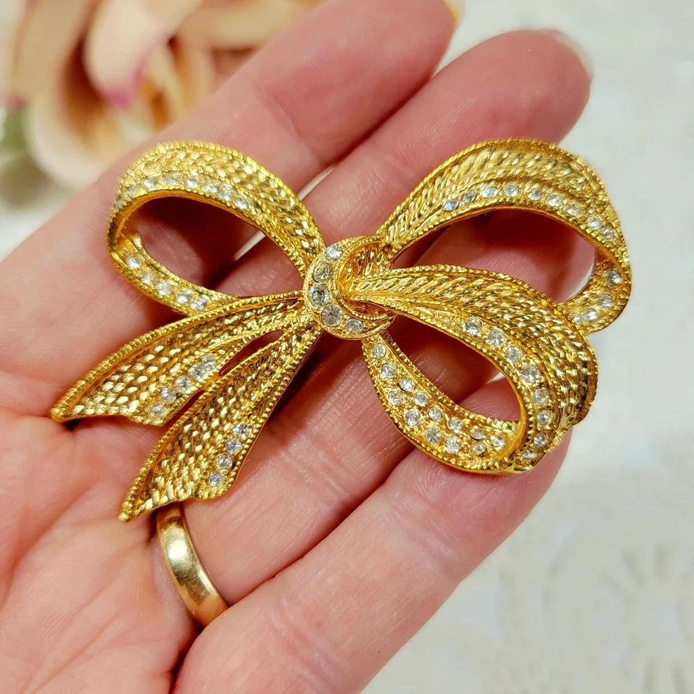 Vintage Roman Gold Electroplate Bow Brooch Pin with Austrian Crystals 90s
